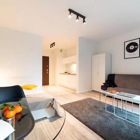 Warsaw Night Apartments Menica Residence Екстер'єр фото