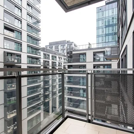 Warsaw Night Apartments Menica Residence Екстер'єр фото